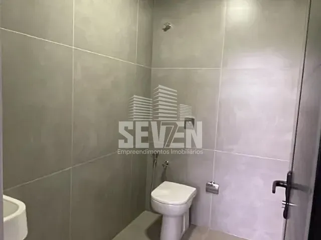 Loja com 600m², para alugar, no bairro Vila Cardia em Bauru