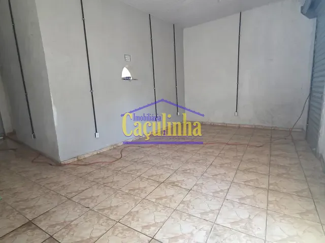 Loja com 300m², para alugar, no bairro Santo Cristo em Barra do Piraí