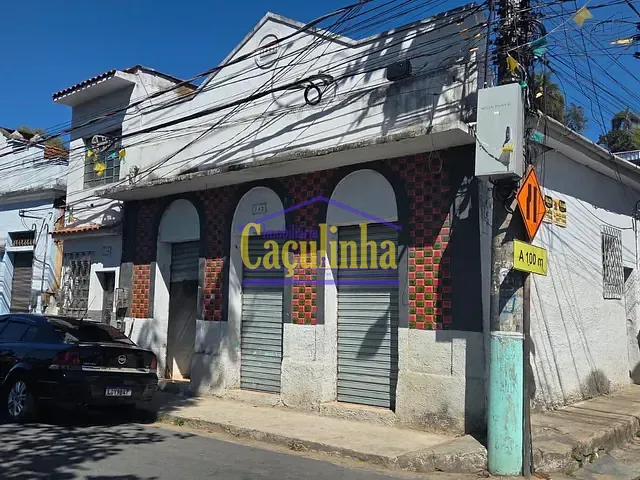 Loja com 300m², para alugar, no bairro Santo Cristo em Barra do Piraí
