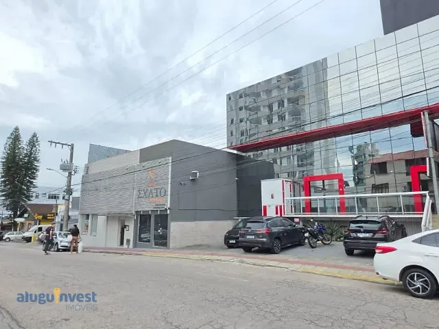 Loja para alugar, no bairro Estreito em Florianópolis