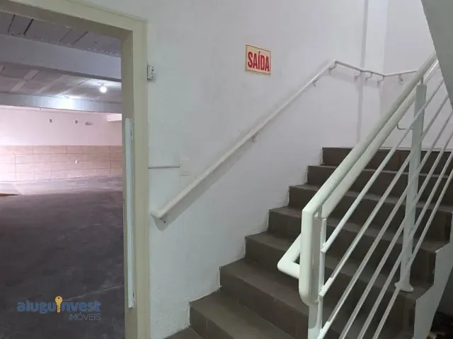 Loja para alugar, no bairro Estreito em Florianópolis