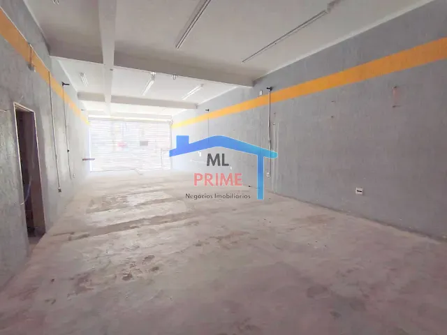 Loja com 200m², para alugar, no bairro Vila Cunha Bueno em São Paulo