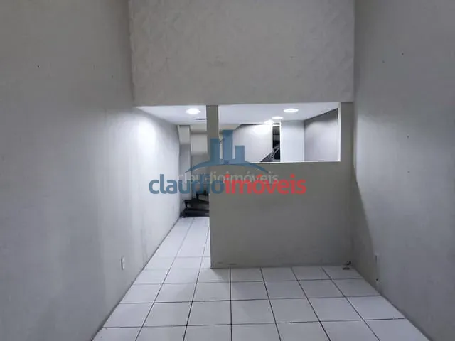 Loja para alugar, no bairro Centro em Barra Mansa