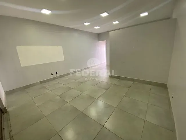 Loja com 40m², para alugar, no bairro Jardim Goiás em Goiânia