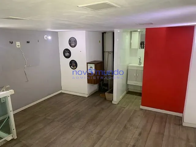 Loja para alugar, no bairro Saúde em Rio de Janeiro