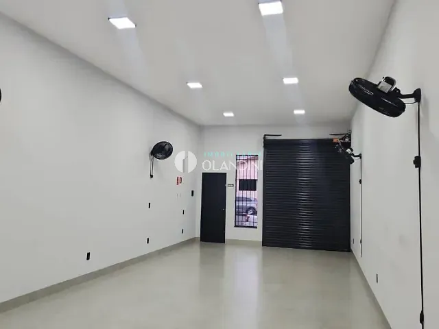 Loja com 200m², para alugar, no bairro Jardim Planalto II em Artur Nogueira