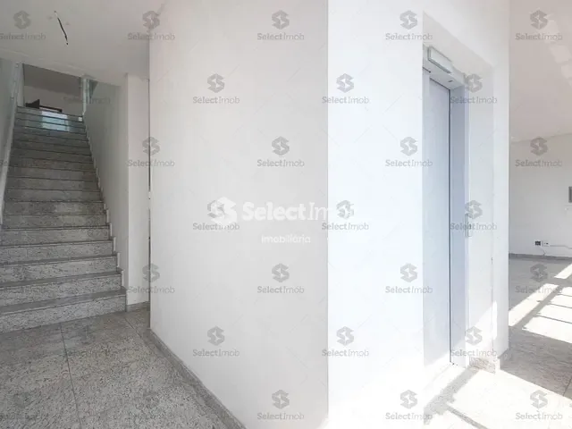 Salão com 200m², para alugar, no bairro Jardim Itapeva em Mauá