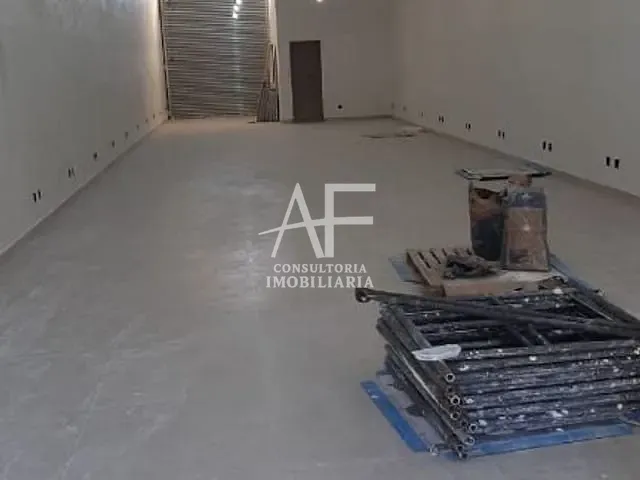 Ponto com 180m², para alugar, no bairro Centro em Taubaté