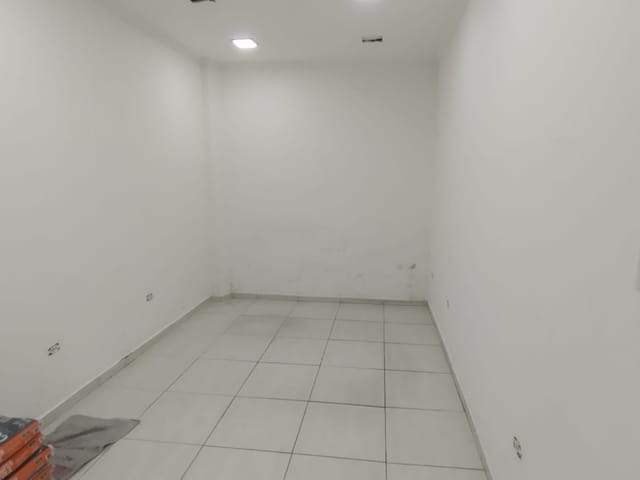 Foto do Loja - Oportunidade Perfeita para o Seu Negócio! 💼 Sala Comercial | Imobiliária Compare