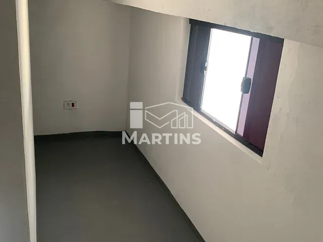 Loja para alugar, no bairro Vila das Belezas em São Paulo