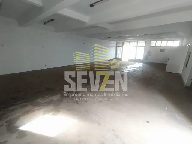 Loja com 537m², para alugar, no bairro Vila Mesquita em Bauru