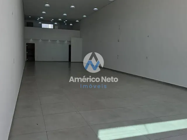 Loja com 240m², para alugar, no bairro Osvaldo Cruz em São Caetano do Sul