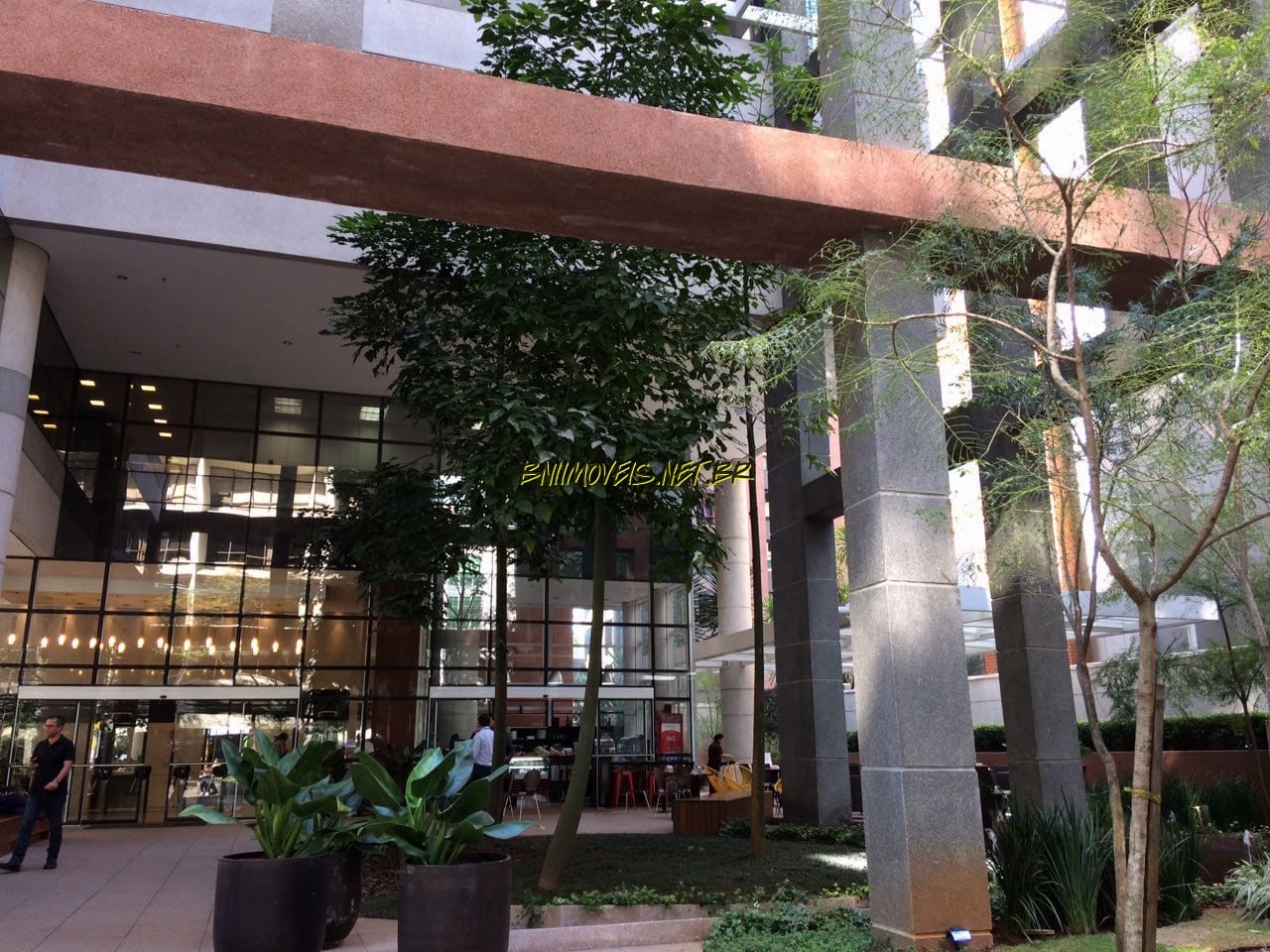 Loja-Salão à venda e aluguel, 45752m² - Foto 2