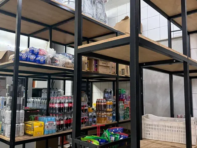 Loja para alugar, no bairro Uberaba em Curitiba