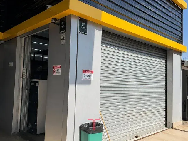 Loja para alugar, no bairro Uberaba em Curitiba