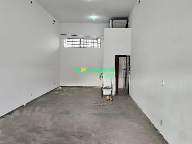 Loja com 52m², para alugar, no bairro Vila Rossi em São José dos Campos