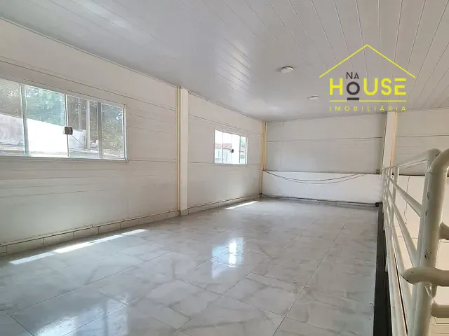 Loja com 300m², para alugar, no bairro Pedroso em Fernandópolis
