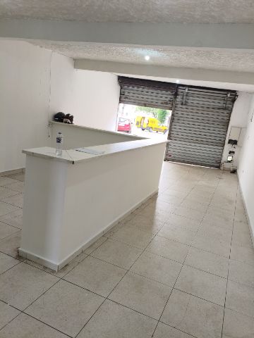 Loja com 60m², para alugar, no bairro Parque Independência em São Paulo