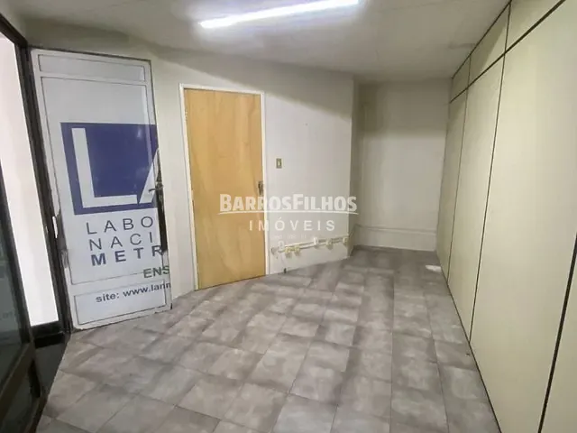 Loja com 70m² 2 quartos e 1 banheiro, para alugar, no bairro São José em Aracaju