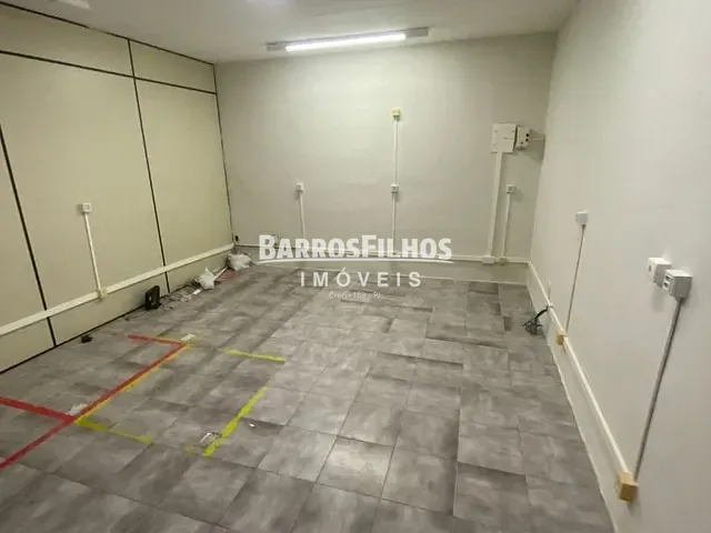 Loja com 70m² 2 quartos e 1 banheiro, para alugar, no bairro São José em Aracaju