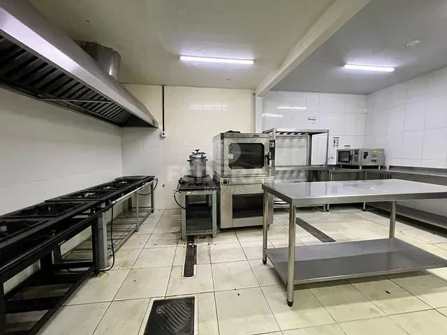 Loja com 438m², para alugar, no bairro Alto da Glória em Goiânia