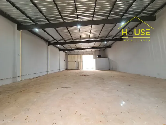 Loja com 300m², para alugar, no bairro JD Vista Alegre em Fernandópolis