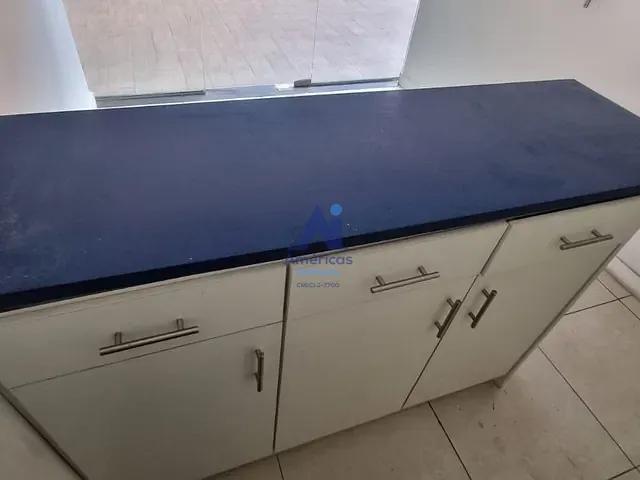 Loja com 34m², à venda ou para alugar, no bairro Recreio dos Bandeirantes em Rio de Janeiro