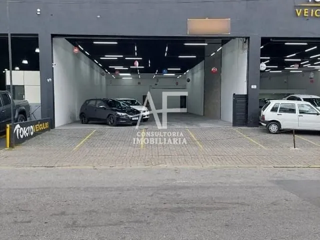 Loja com 350m², para alugar, no bairro Jardim Maria Augusta em Taubaté