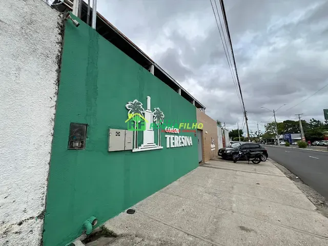 Loja com 855m², para alugar, no bairro Centro em Teresina