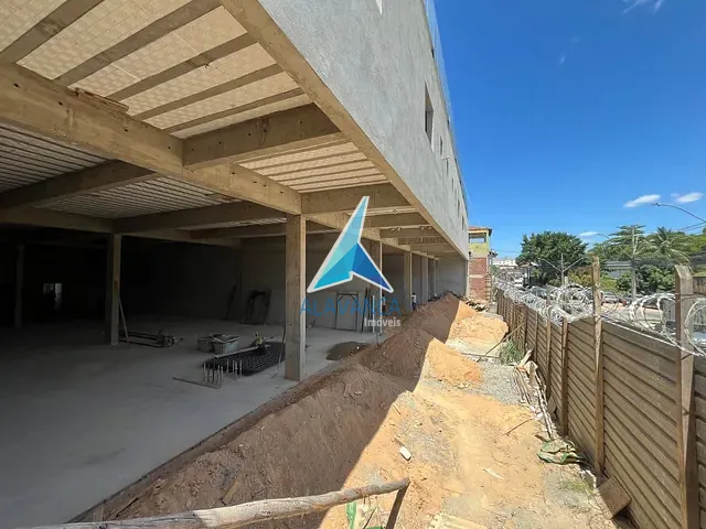Loja com 960m², para alugar, no bairro Centro em Governador Valadares