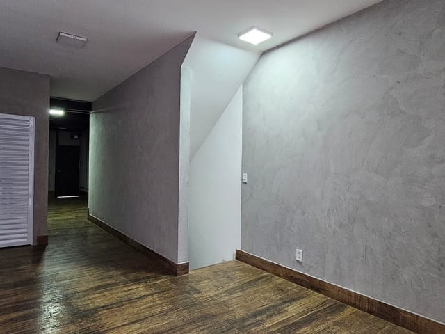 Foto do Loja - SCLS 213 - Loja com sobreloja - Asa Sul | ALPHA BRASILIA A IMÓVEIS LTDA.