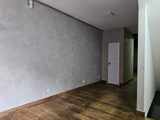 Foto do Loja - SCLS 213 - Loja com sobreloja - Asa Sul | ALPHA BRASILIA A IMÓVEIS LTDA.