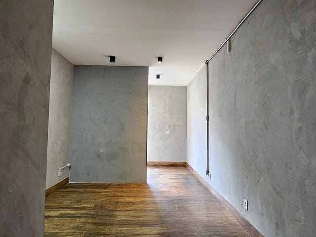 Foto do Loja - SCLS 213 - Loja com sobreloja - Asa Sul | ALPHA BRASILIA A IMÓVEIS LTDA.