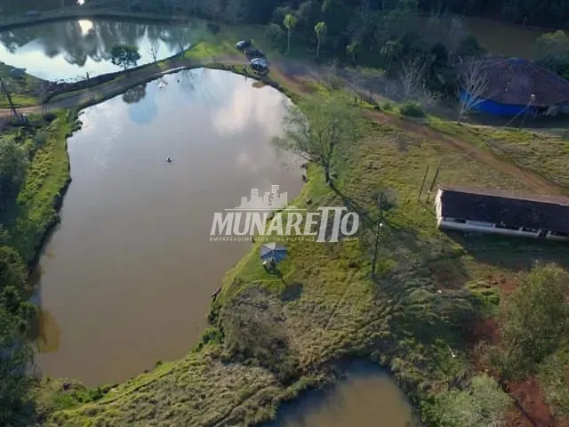 Ponto com 110600m² 3 quartos e 3 banheiros, à venda, no bairro Interior em Concórdia