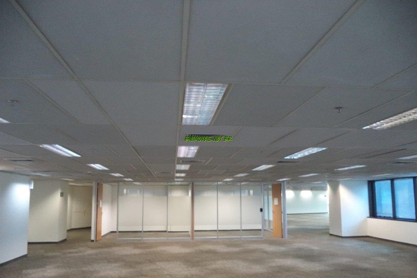 Loja-Salão, 755 m² - Foto 1