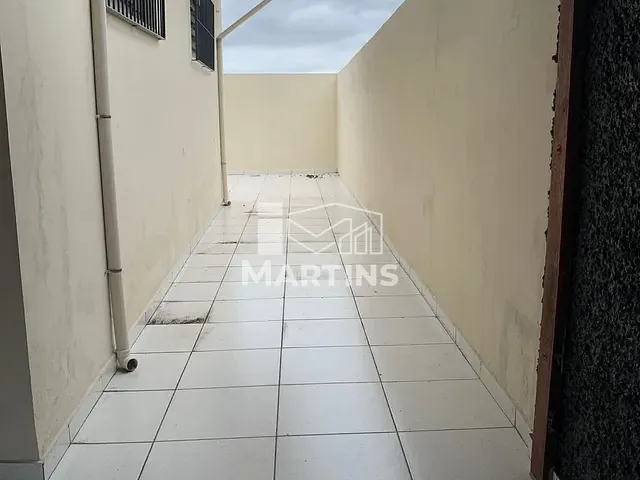 Loja com 90m², para alugar, no bairro Vila Pirajussara em São Paulo