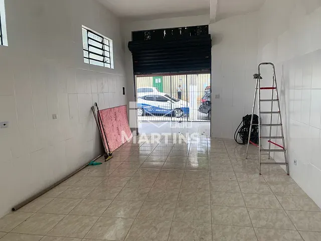 Loja com 90m², para alugar, no bairro Vila Pirajussara em São Paulo