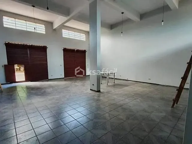 Sala com 200m², para alugar, no bairro Piratininga em Campo Grande
