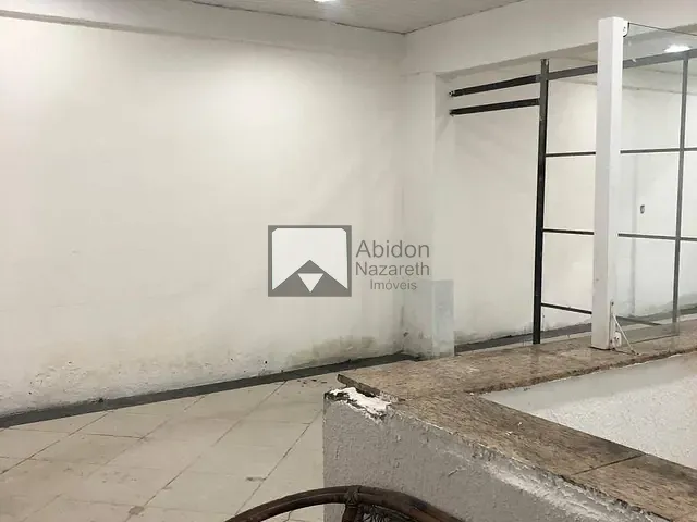 Loja para alugar, no bairro Itaipu em Niterói