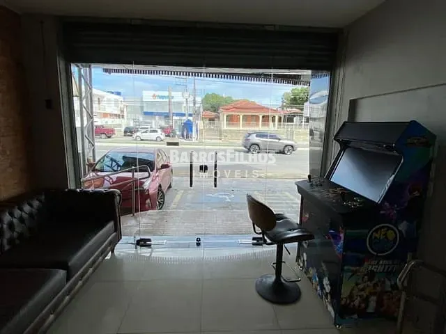 Loja com 400m², para alugar, no bairro São José em Aracaju