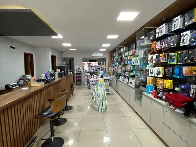 Loja com 400m², para alugar, no bairro São José em Aracaju