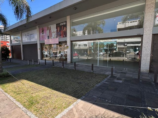 Loja à venda, no bairro Pio X em Caxias do Sul