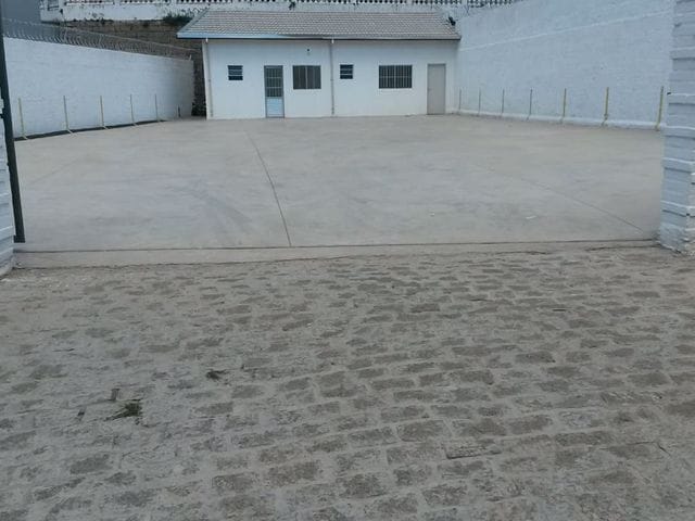 Loja com 465m², à venda, no bairro Centro em Bragança Paulista