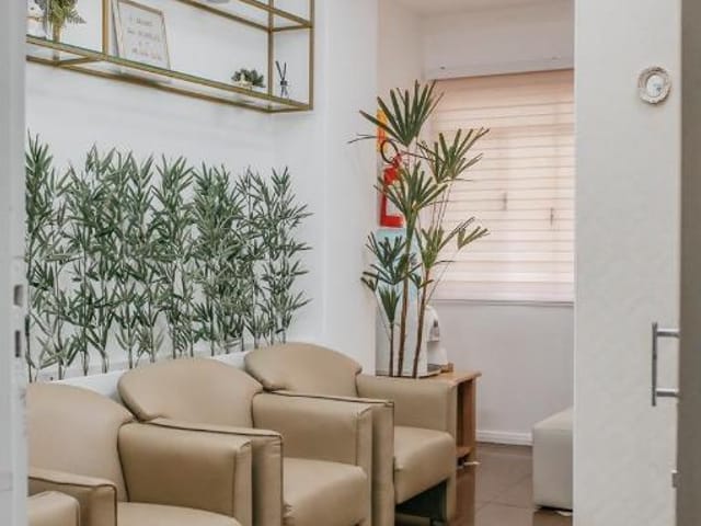 Sala com 700m², para alugar, no bairro Centro em Londrina