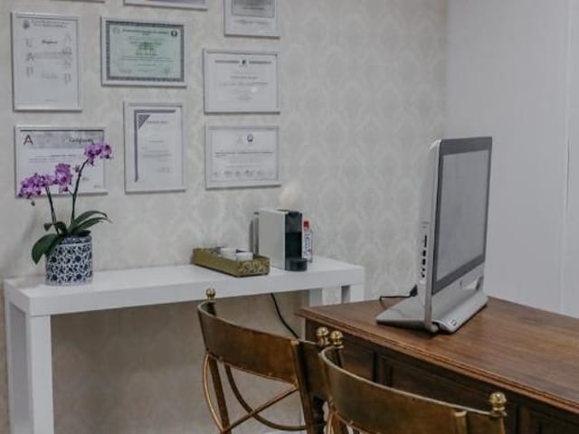 Sala com 700m², para alugar, no bairro Centro em Londrina