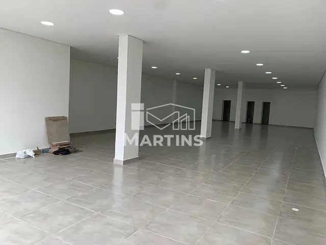Loja para alugar, no bairro Cidade Santa Júlia em Itapecerica da Serra