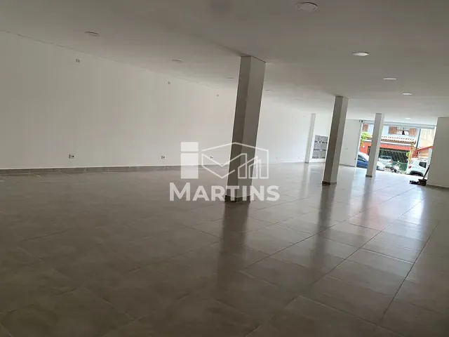 Loja para alugar, no bairro Cidade Santa Júlia em Itapecerica da Serra
