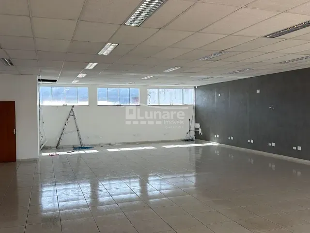 Loja com 650m², para alugar, no bairro Centro em Mogi das Cruzes