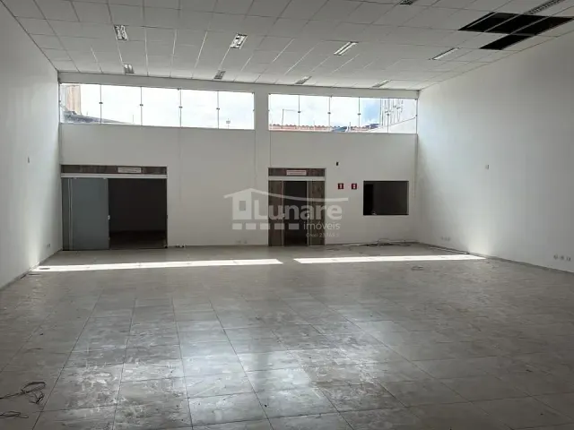 Loja com 650m², para alugar, no bairro Centro em Mogi das Cruzes