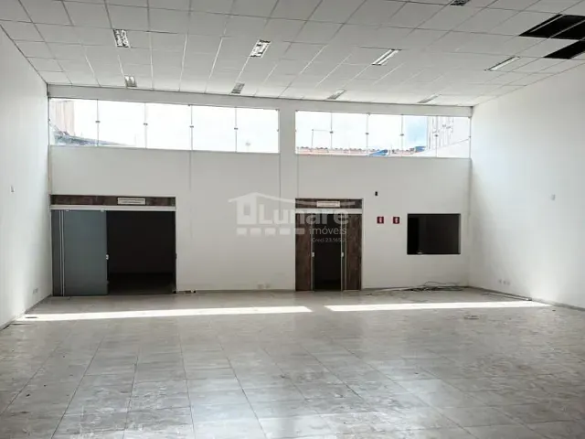 Loja com 650m², para alugar, no bairro Centro em Mogi das Cruzes